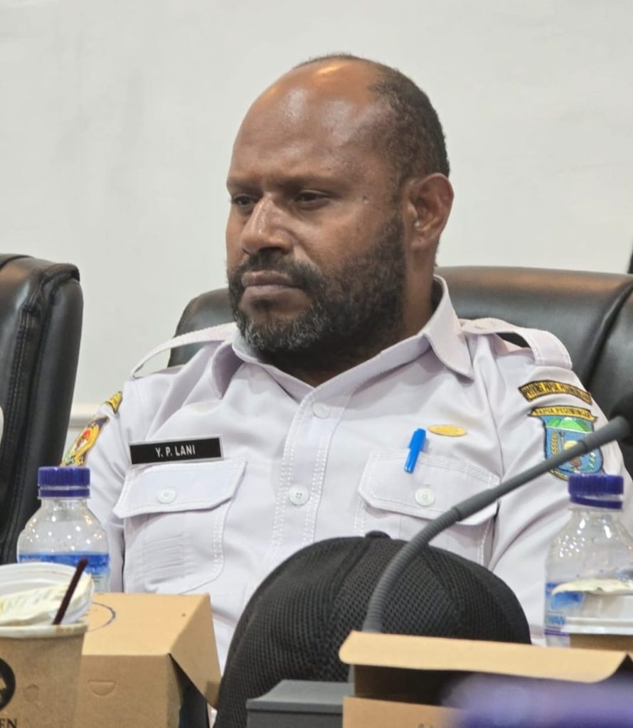 Pengurusan KTP Didominasi Kehilangan, Dukcapil Ditekan: Warga Dihimbau Miliki Kesadaran Menjaga Dokumen Kependudukan - Berita Disdukcapil Jayawijaya